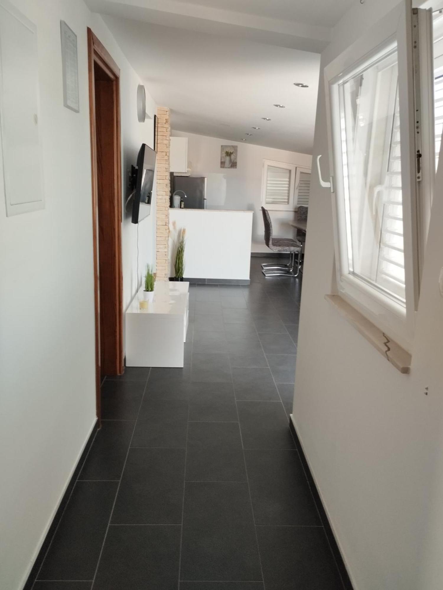 Apartman Nella 比奥格勒·纳·莫鲁 外观 照片